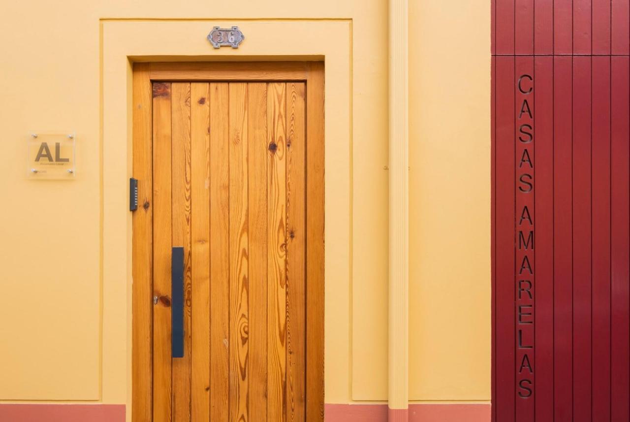 Casas Amarelas Azores Ponta Delgada (Sao Miguel)