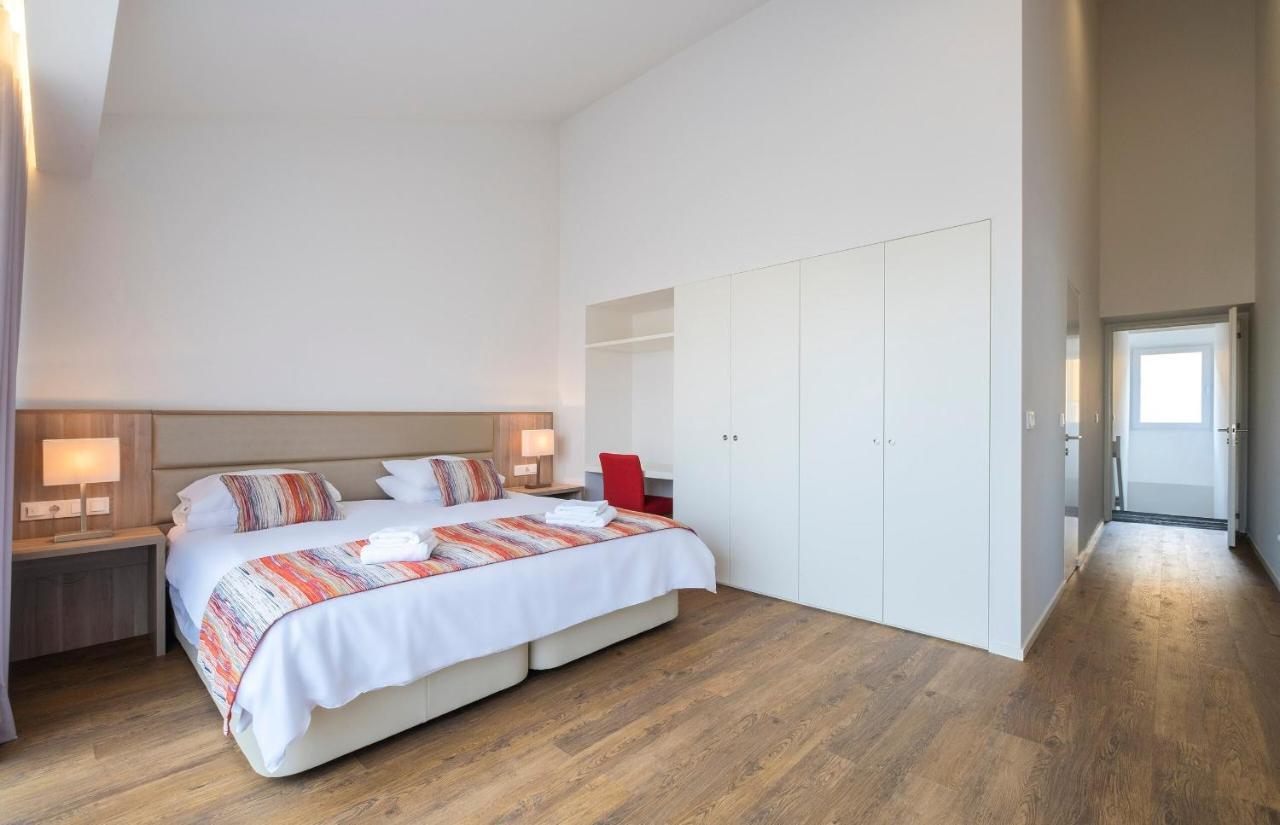 Casas Amarelas Azores Ponta Delgada (Sao Miguel)