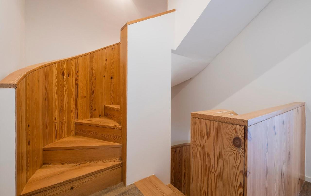 Casas Amarelas Azores * Ponta Delgada (Sao Miguel)
