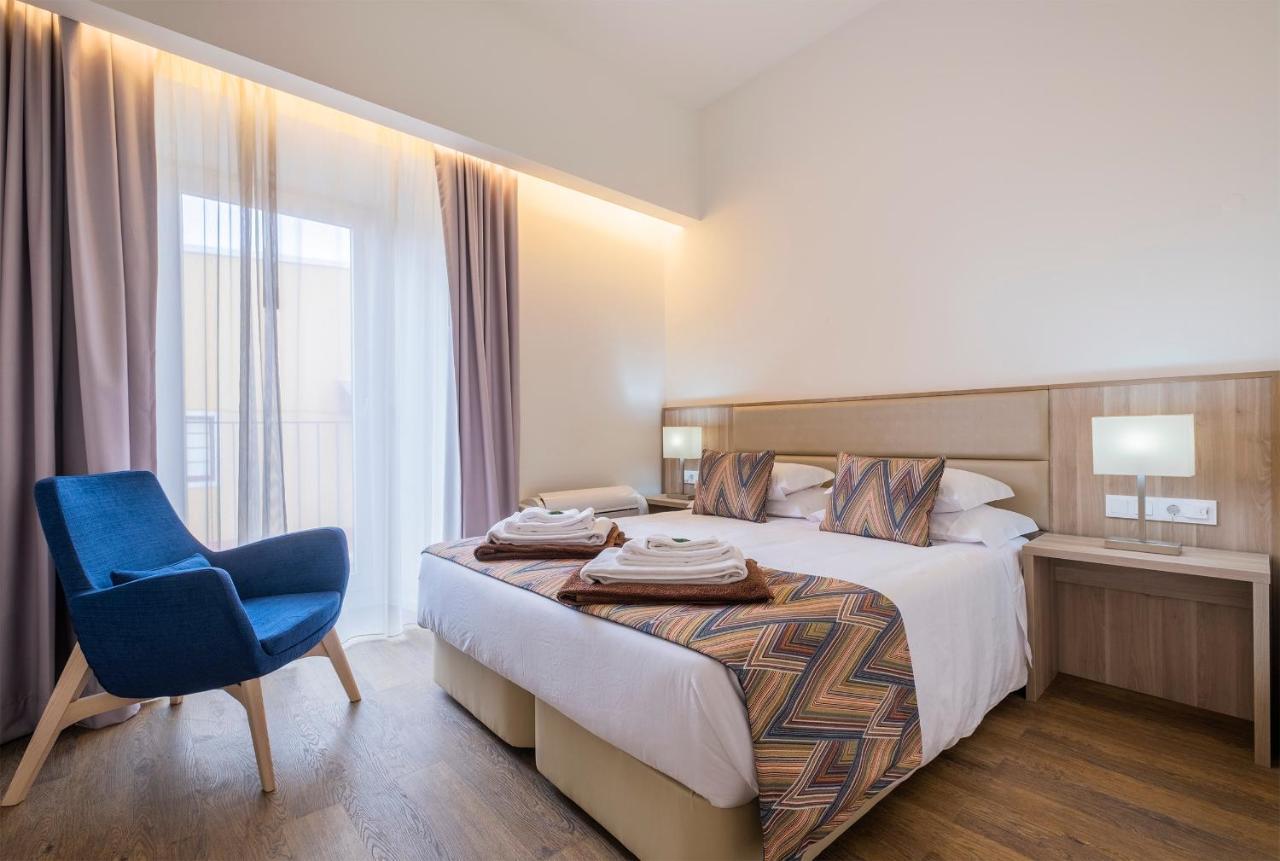 Casas Amarelas Azores * Ponta Delgada (Sao Miguel)